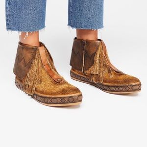 Free People Vega moccasin boots